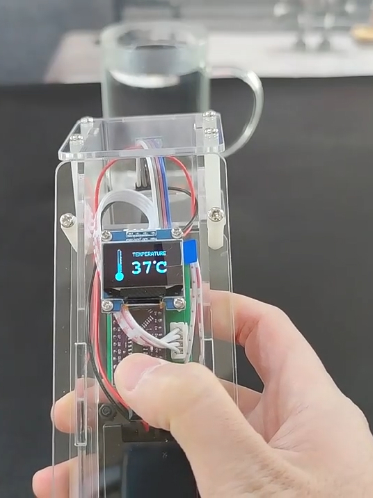 เครื่องวัดอุณหภูมิหน้าผากอะคริ - Coding Robot Toy บทวิจารณ์และราคา